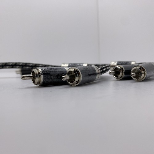 Stinger SI92YM Y-Connector RCA Adapter 2 Male to 1 Female 9000 Series Two Cables - Picture 4 of 21