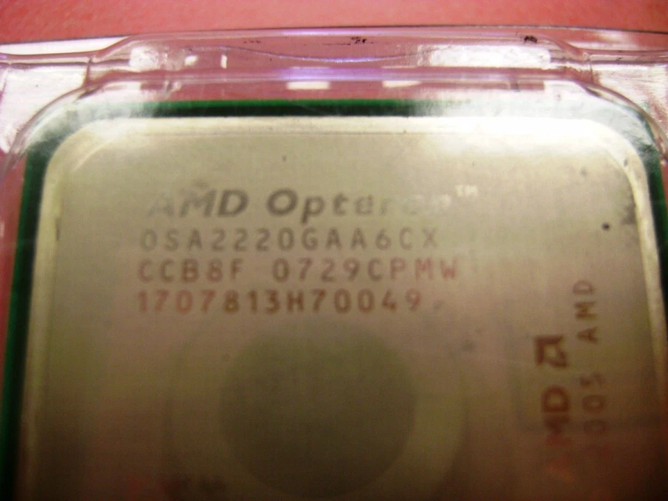 Sunfire X4200 AMD Opteron OSA2220GAA6CX 2M, 2.80 GHz, 1GHz 2200 2-Core Processor - Image 4 of 4