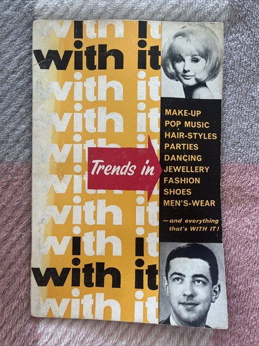 Vintage With It Mini Magazine Wolfe Publishing 1962 Advertising Fashion Pop
