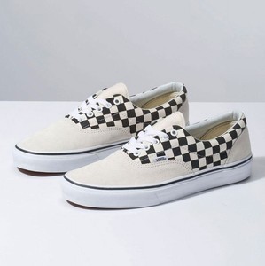 vans era checkered