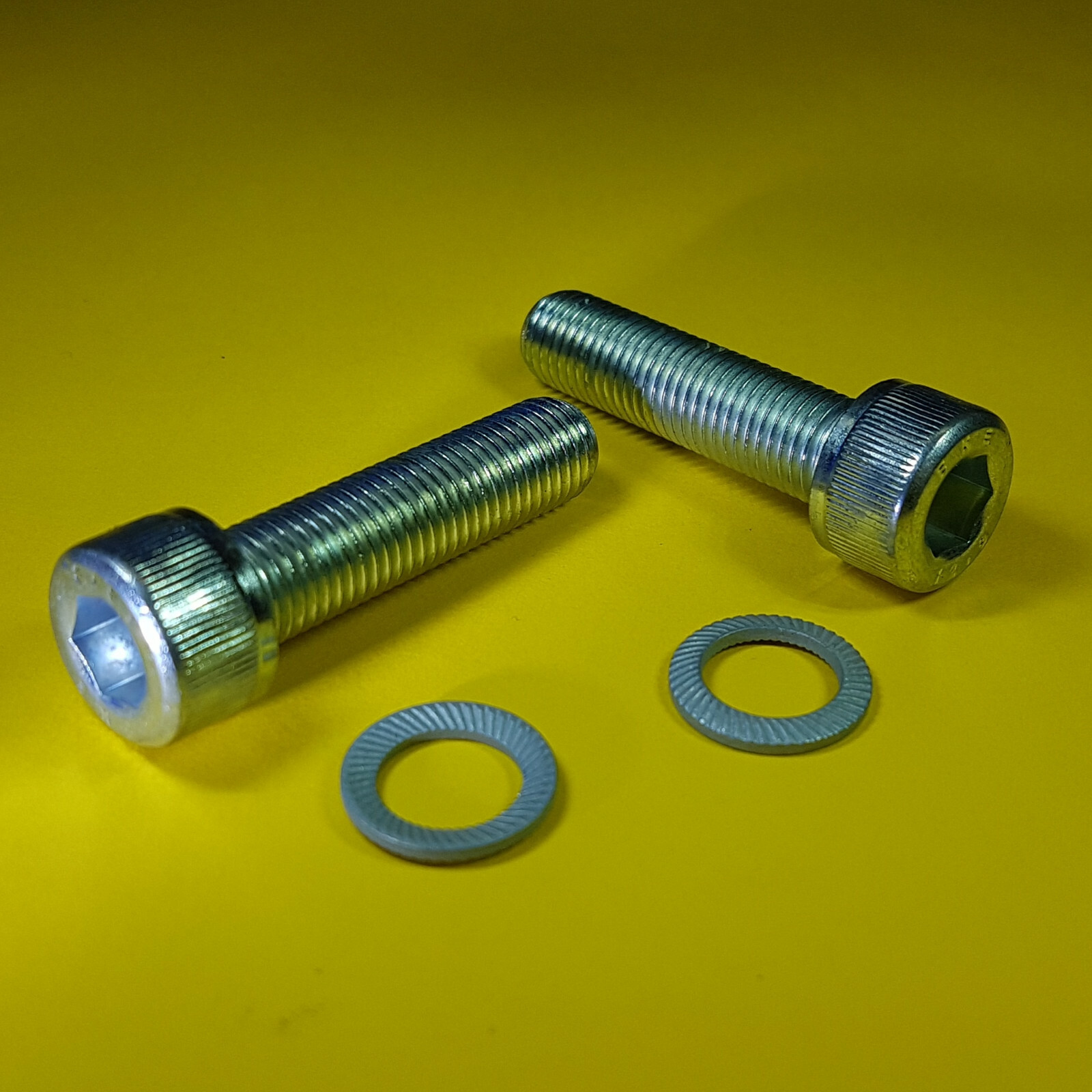 10 Viti Brugola Testa Cilindrica M10x40 Passo Fine P=1,25 Brunite Classe 8.8 - Foto 8