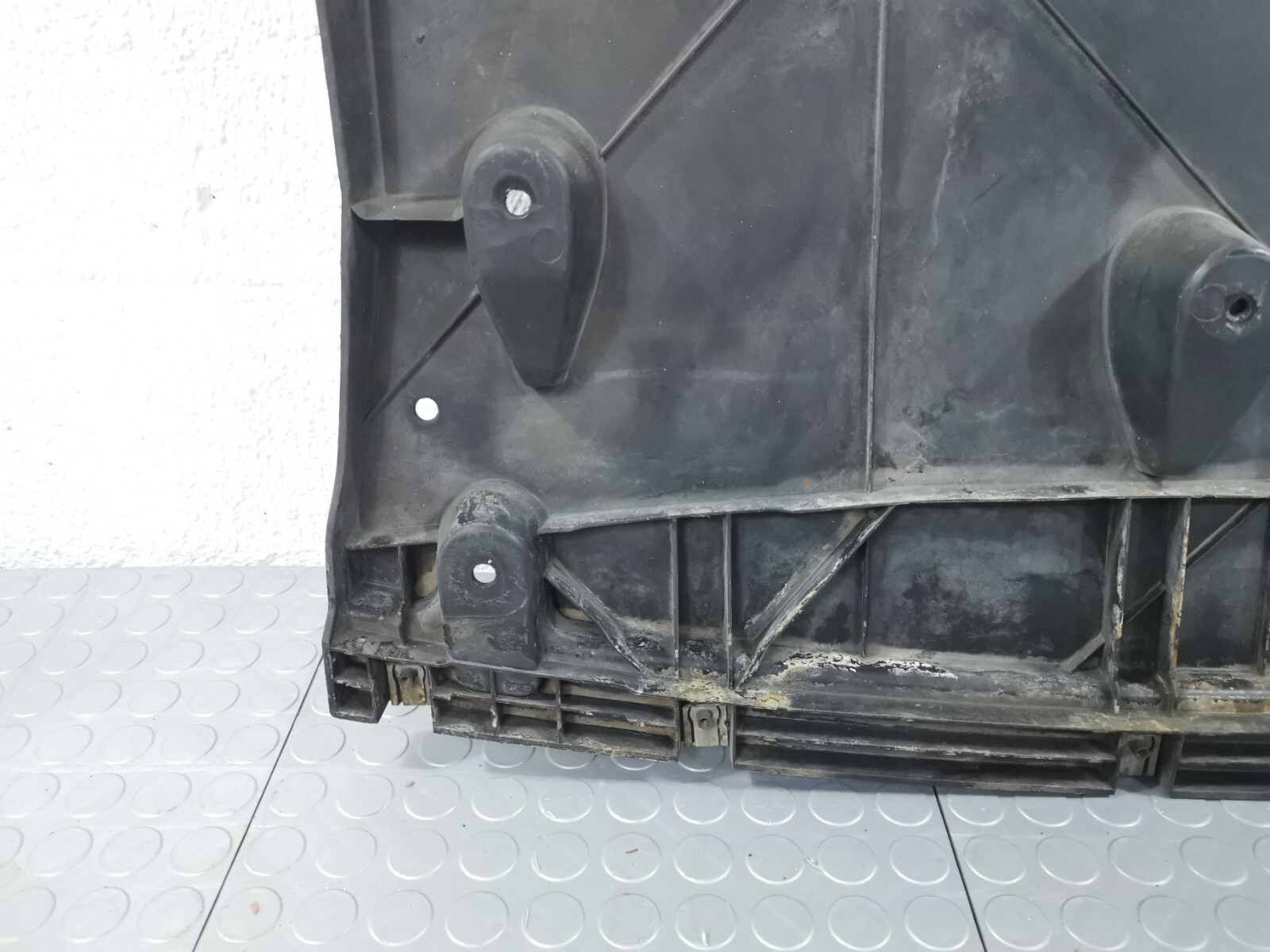 14-19 MASERATI QUATTROPORTE S Q4 REAR UNDER TRIM SPLASH MUD GUARD COVER