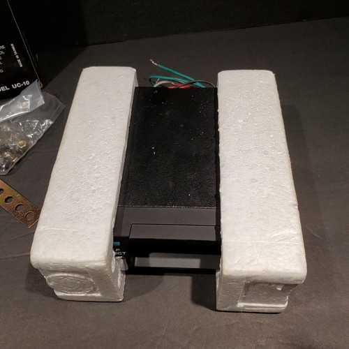 Vintage Audiovox UC-10 Car Stereo Cassette Player PARTS ONLY - Picture 7 of 12