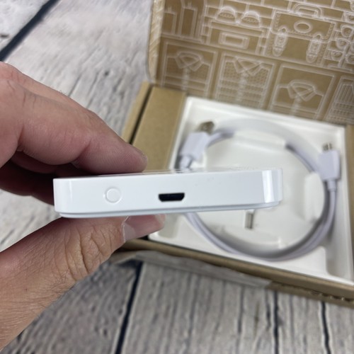 Square Contactless Credit Card Chip Reader S8-1 Small Business New Open Box! - Picture 3 of 5