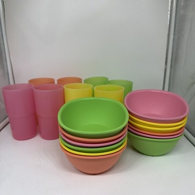 Vintage assorted Tupperware 12 Bowls 8 Cups Lot of 20 Excellent Condition 