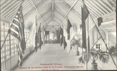 1904 Thildonck Belgien Pensionnat Galerie Flaggen Monsignore Mercier RPPC Postkarte
