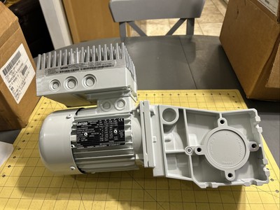 Lenze 32699 External 3-Mot EN60034 GKR04-2E-VBR 071C32 MDEMAXX 071-32 D-31855