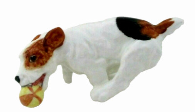 ROYAL DOULTON FIGUR HUND LÄUFT MIT BALL HN 1097
