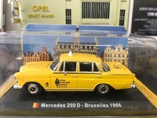 MERCEDES 200D 1966 Bruxelles Taxi (1/43)