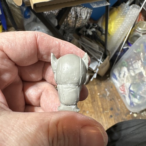 Modellino Mego FTC Zica retrò personalizzato Avengers fumetto testa di falco 8" taglia 1/9 V1 - Foto 6 di 9