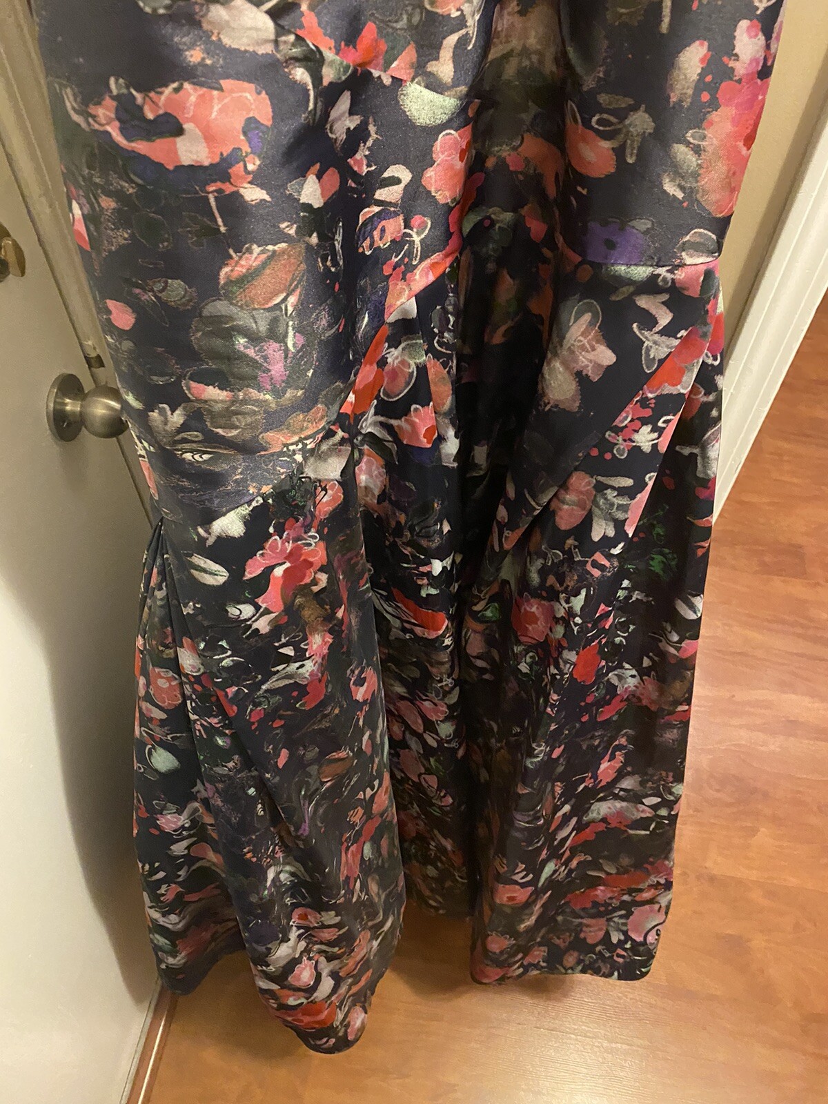 ML Monique Lhuillier Size 10 Floral Jadore Gown Maxi strapless pleated