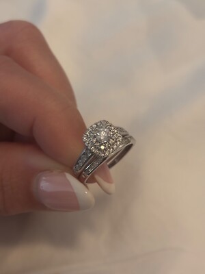 Ernest Jones 18ct White Gold Diamond Wedding and Engagement