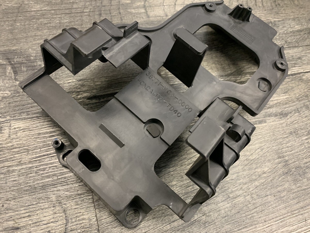 Honda 2001-2005 GL1800 1800 Goldwing OEM PGM-FI CDI ECU ECM Unit