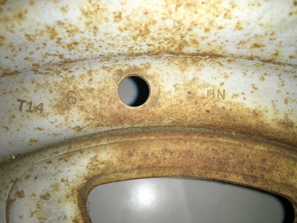 Roda de aço Pontiac GTO Firebird Trans Am Grand Prix Rally II 14x6 HN - Imagem 2 de 3