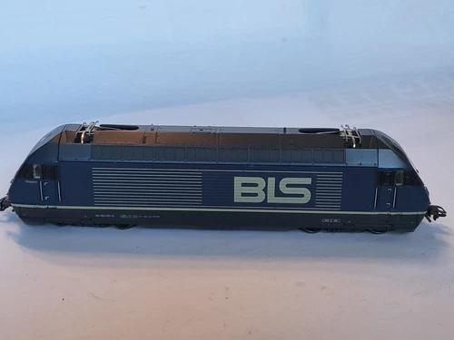 Märklin H0 3763 Re 4/4 Serie 460 / 465 der BLS i n Au Box Top