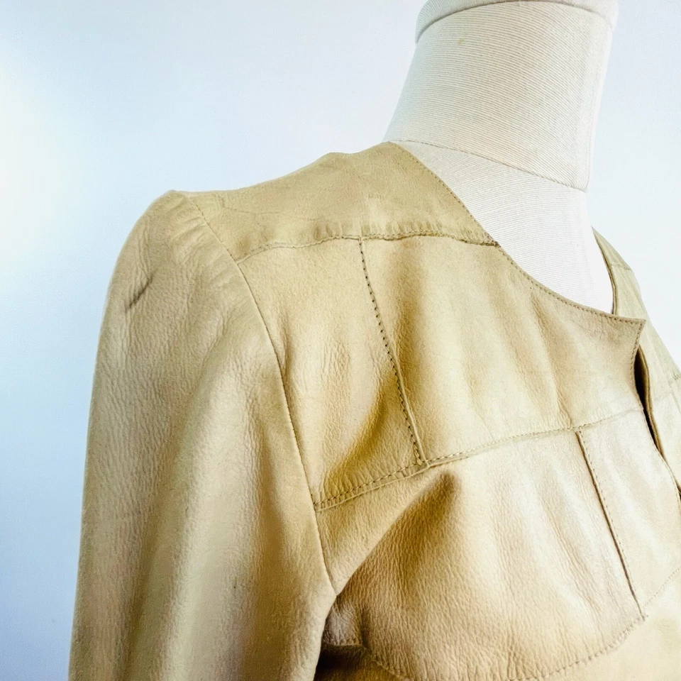 Chaqueta con paneles boho de gamuza beige topo Goddess of Babylon talla S 8 10 Foto 4 de 4