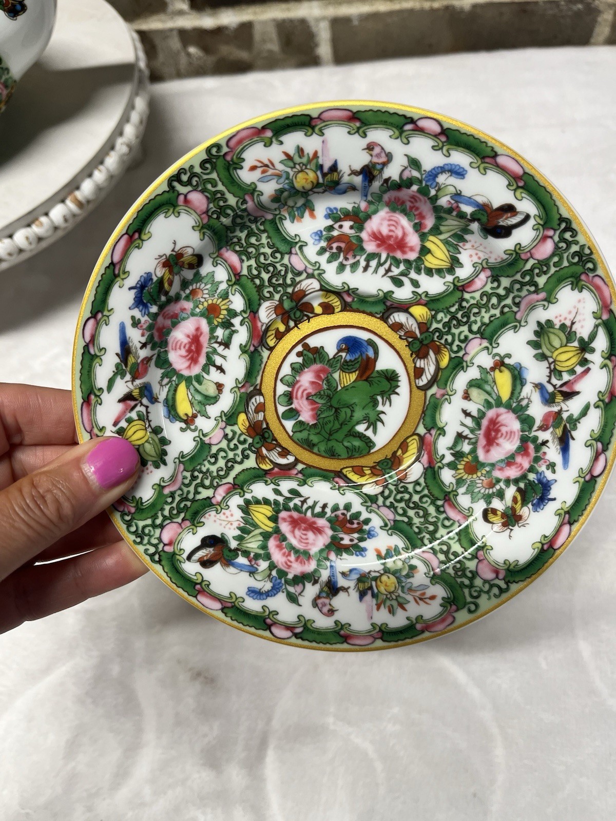 Williams Sonoma Famille Rose Tea Pot  with  Cups and Saucers 7 pc SET New