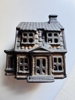 Vintage Antique AC Williams Cast Iron Bank Colonial House Still Coin Bank
