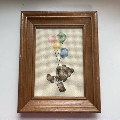 Vtg Needlepoint Embroidery Art Wood Framed w/ Glass Wall Hanging Bear Baloons - Picture 2 of 6