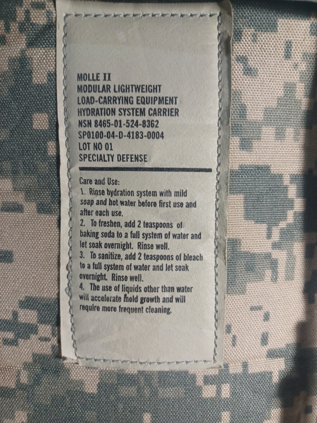 MOLLE II Modular Lightweight Hydration System Carrier Very Good