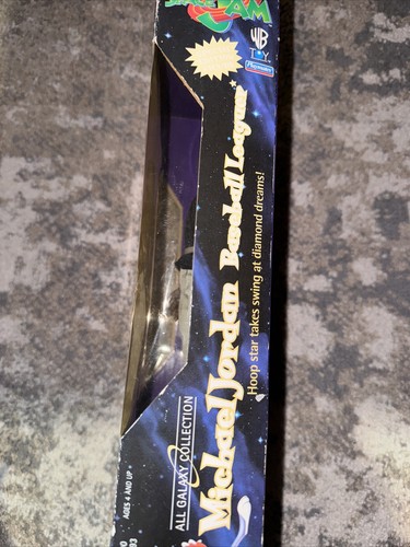 🔥 MICHAEL JORDAN LIGA DE BÉISBOL SPACE JAM PLYAMATES 1996 WB JUGUETE GALAXIA NUEVO 🔥 - Imagen 4 de 5