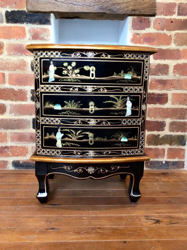 Oriental Chinese Chinoiserie / Black Lacquer Mother of Pearl Chest / Lamp Table - Image 2 of 4