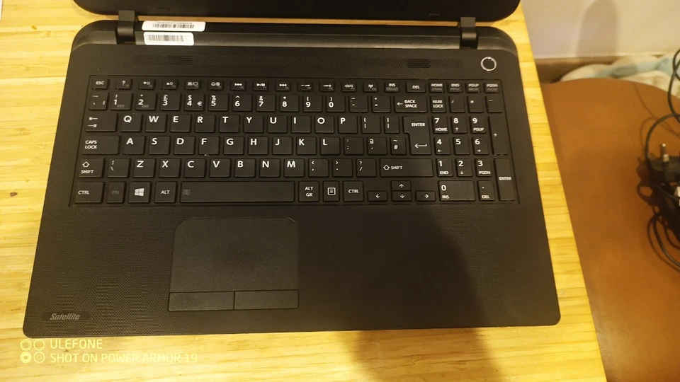 Toshiba Satellite C50-B-12C Laptop AMD A4 8GB RAM 450GB SSD Win11 Pro - Image 2 of 4