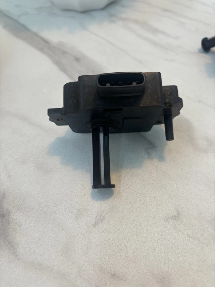 1991-1995 Lexus LS400 SC300 SC400 Toyota Supra Mass Air Flow Sensor 22204-42011 - Image 3 of 4