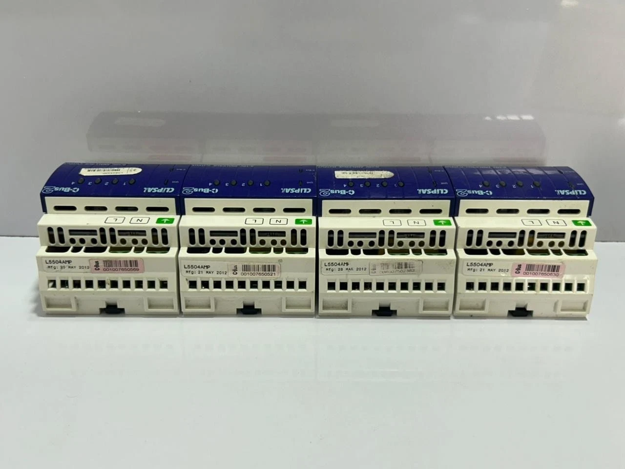 SET CONSISTING OF 4 PIECES - 4 CHANNEL ANALOG OUTPUT UNIT