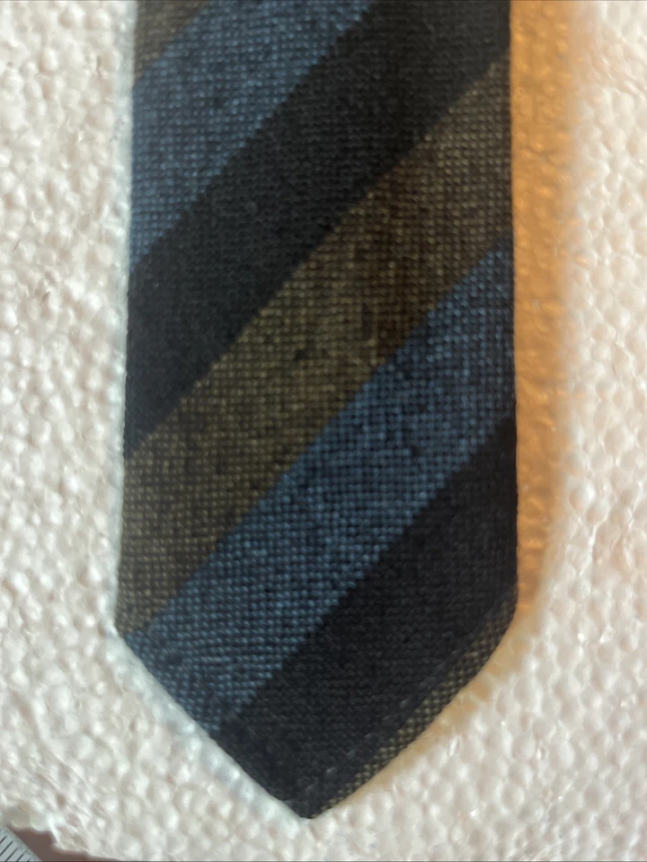 Corbata de cuello vintage para hombre a rayas negras 2” de ancho lana Levine Bros State College Foto 2 de 4