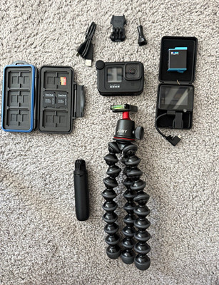 GoPro HERO9 Black w/Touchscreen + Media Mod + Accessories