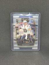 MAC JONES 2021 Panini Select Concourse Level #51 Rookie Card (RC) Patriots. rookie card picture