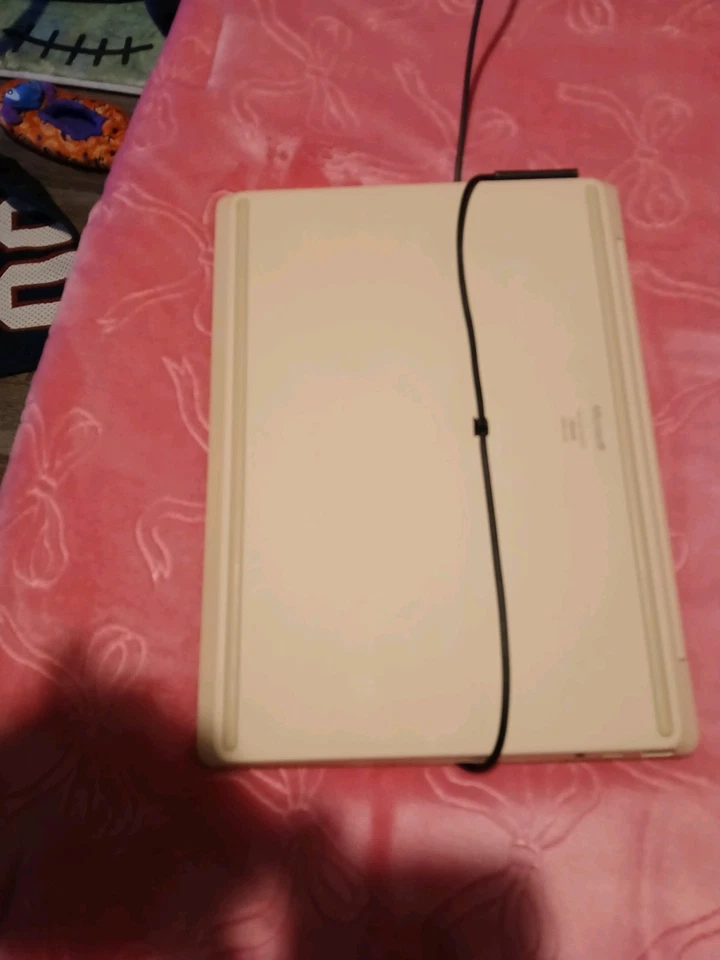 Microsoft Surface Laptop  - Image 3 of 4