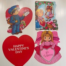 Vintage Lot Of 4 Valentines Day Die Cut Cardboard Cutouts Decorations Hearts