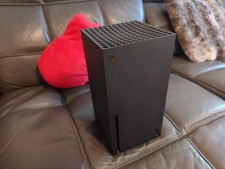 Xbox Series X 1TB - Launch Edition - Sehr guter Zustand mit OVP