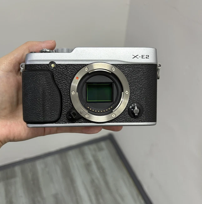 Fujifilm Fuji X Series X-E2 16.3MP Digital Camera Body Only Silver&Black - Image 2 of 4