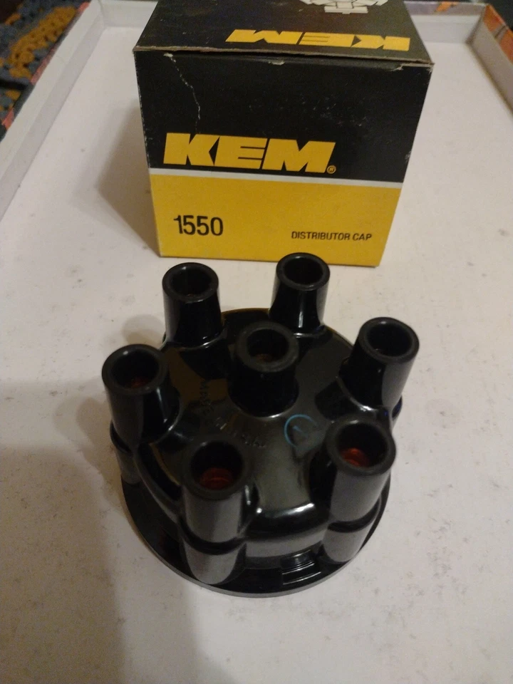 Tapa distribuidor KEM 1550 1968 JEEP CJ5A 6 cilindros Foto 2 de 3