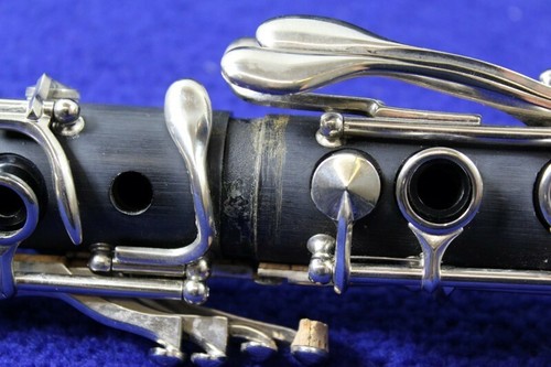 LJ Hutchen Company Clarinet W/ Original Case - Picture 3 of 5