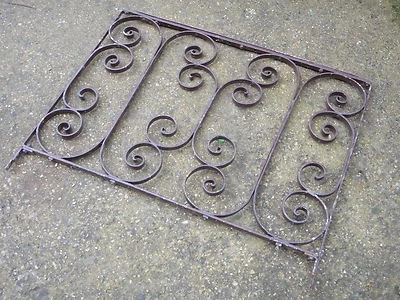 99,5 X 70 cm - Arcien devant de grille de balcon en fer forgé - Photo 1/4