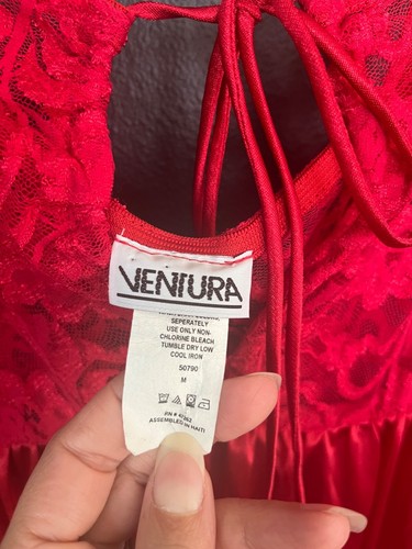 Vintage Red Nylon Lace Bodice Ventura Lingerie Nightgown Nightie Medium - Picture 4 of 7