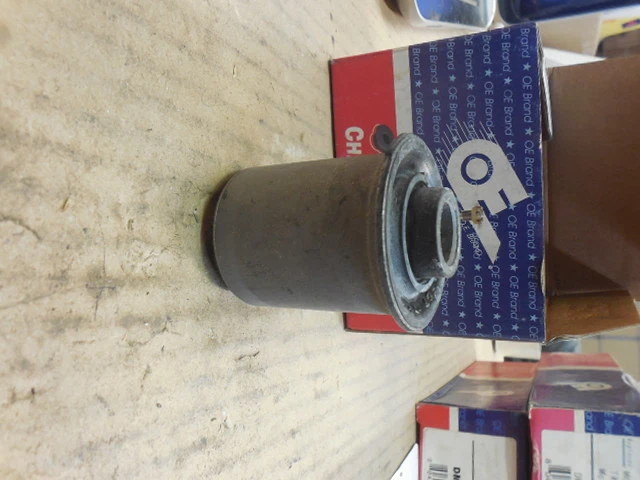 Нижний рычаг управления втулка K7212 подходит для Eagle Vision 1983-1997 H205 - Изображение 2 из 3