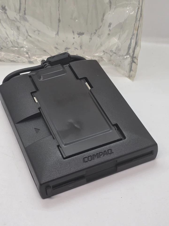 Unidade de disquete externa Compaq Contura Aero 4/25 4/33c PCMCIA 3.5" FDD - Imagem 4 de 4