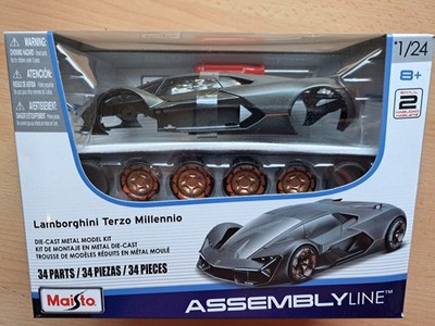 Lamborghini Terzo Millennio schwarzmatt Bausatz Modelauto ca.17cm *NEU* 1/24
