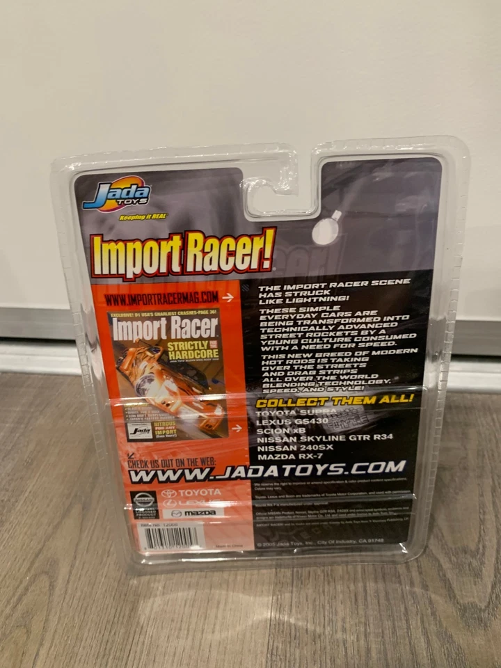 Jada Toys Import Racer! Lexus GS430 Gold (Wave 7, #063) 1:64 - Image 3 of 4