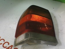 Feu arrière Opel OMEGA