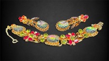 Vintage Juliana D&E Heliotrope Leaf Molded Glass Bracelet Earrings Demi Parure