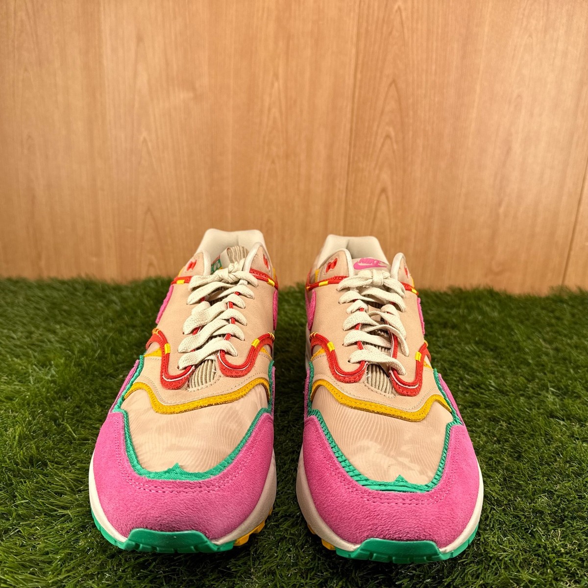 Nike Air Max 1 Familia Running Sneakers FN0598-200 Hemp  display picture 2