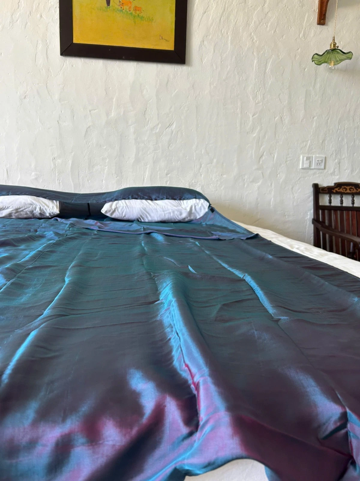 Double Mulberry Silk Sleeping Bag
Opens in a new window or tab
