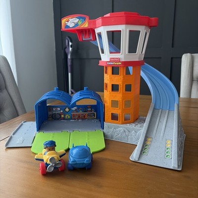 2012 Fisher Price Little People Wheelies Airport Plane Helicopter Cars Retired 