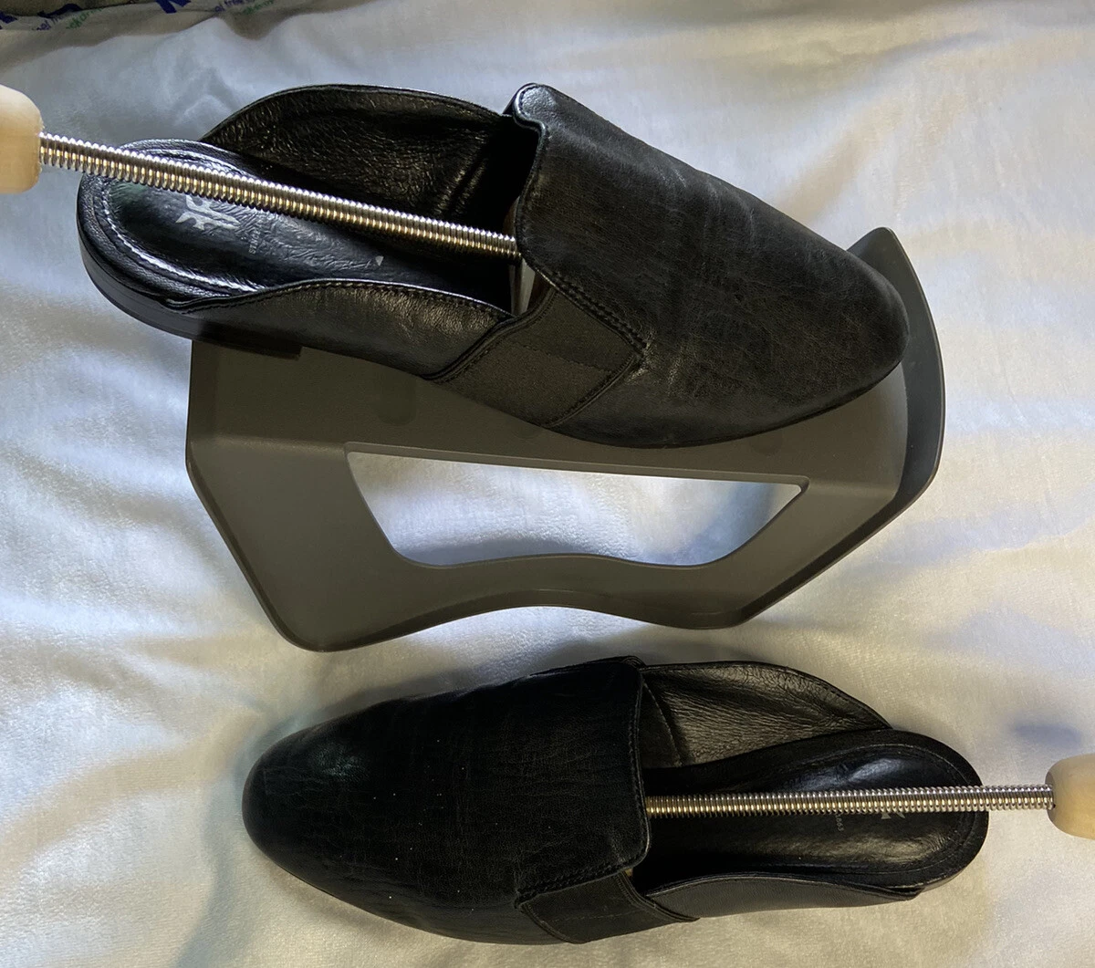 Frye Terri Gore Mule Womens Shoes Distressed Italian Leather Flats Sz 8M